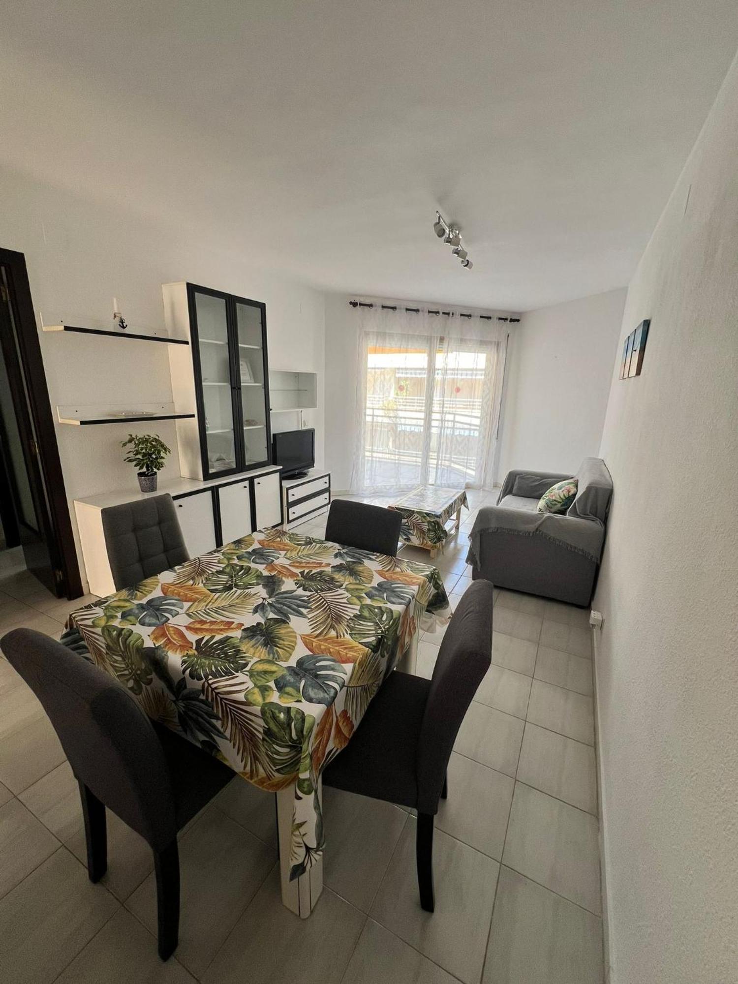Apartamentos Versailles Villafortuny Esterno foto