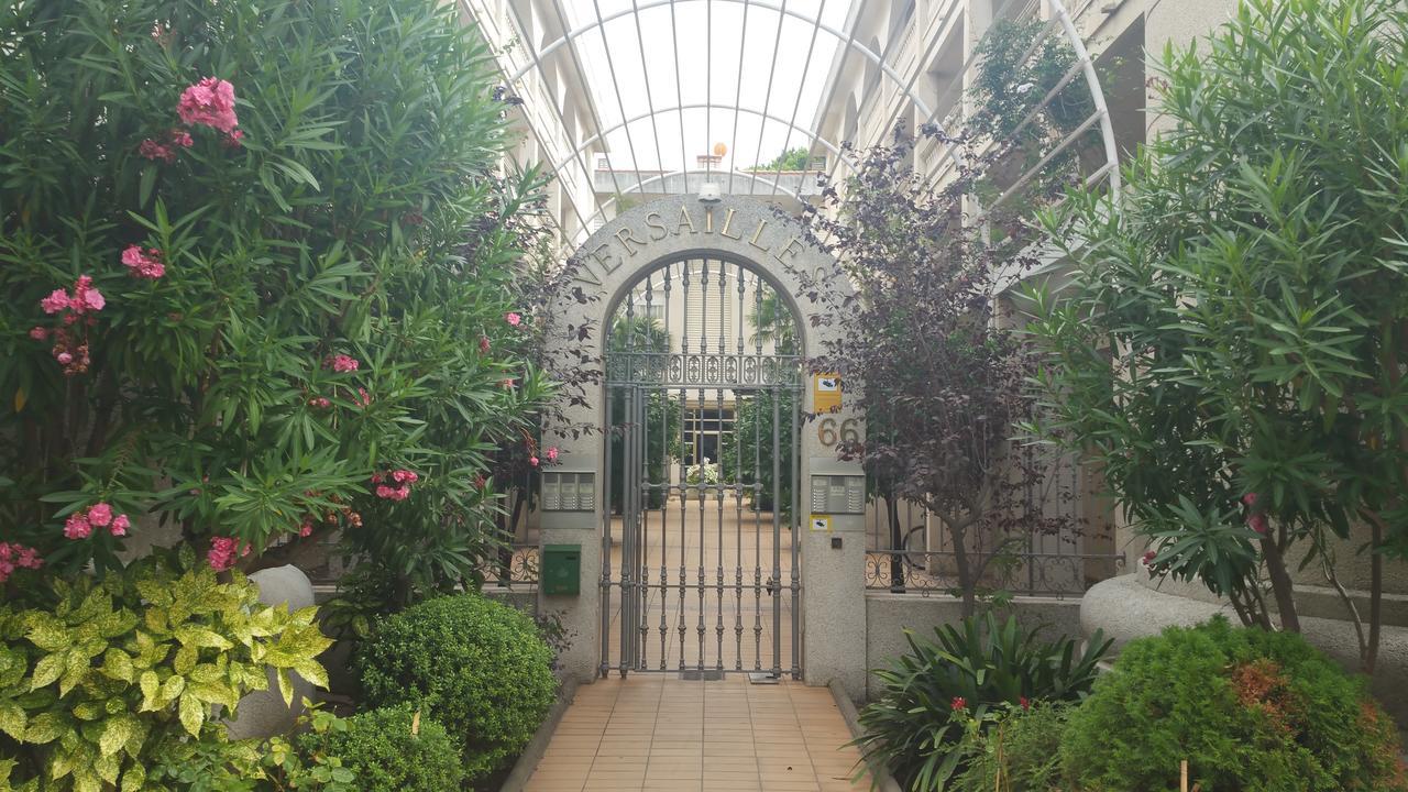 Apartamentos Versailles Villafortuny Esterno foto