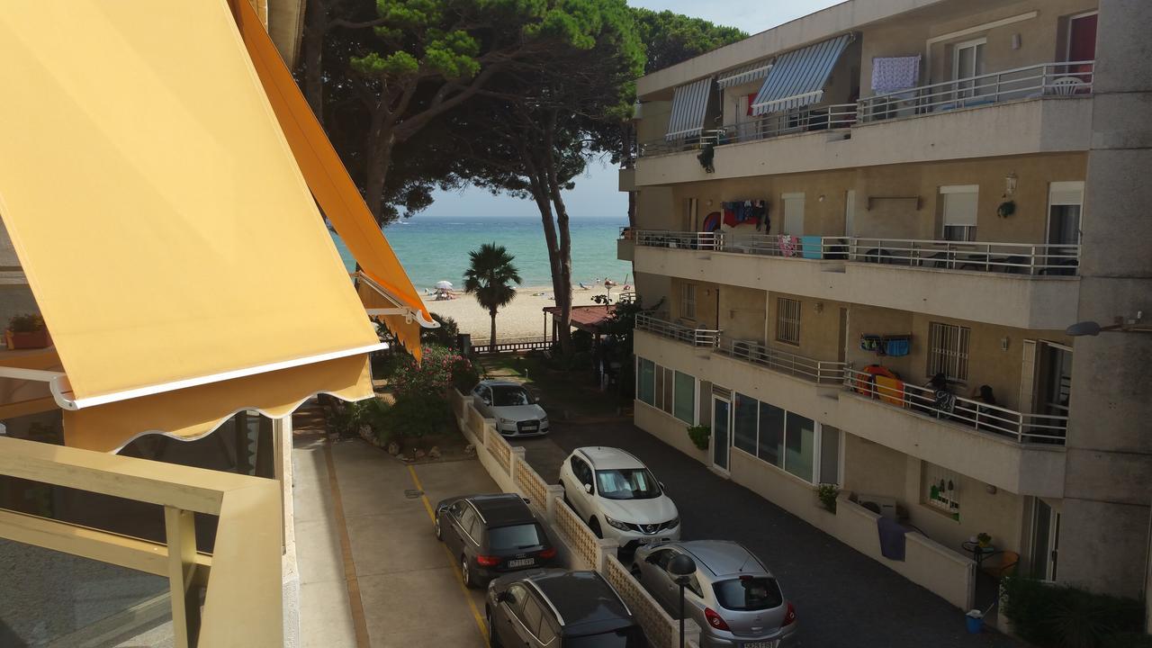 Apartamentos Versailles Villafortuny Esterno foto